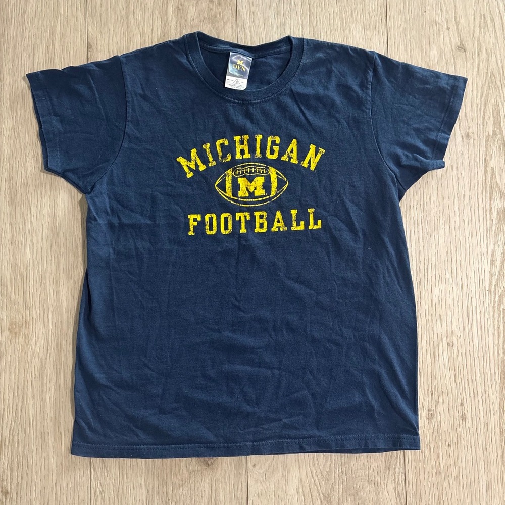 Vintage 90s Michigan Football Spell out T-shirt Mend Size Medium